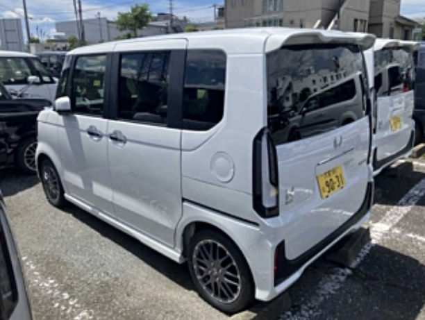 Honda N box custom   cvt   0.7 л  2025 г.
