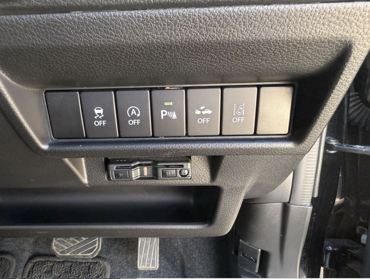 Suzuki Xbee 1.0 Hybrid MZ 4 wd 2020г.