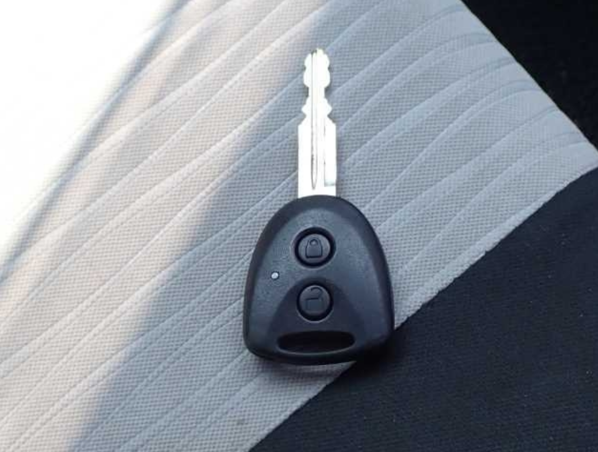 
Daihatsu Mira E S 0.7  2020 г. full									