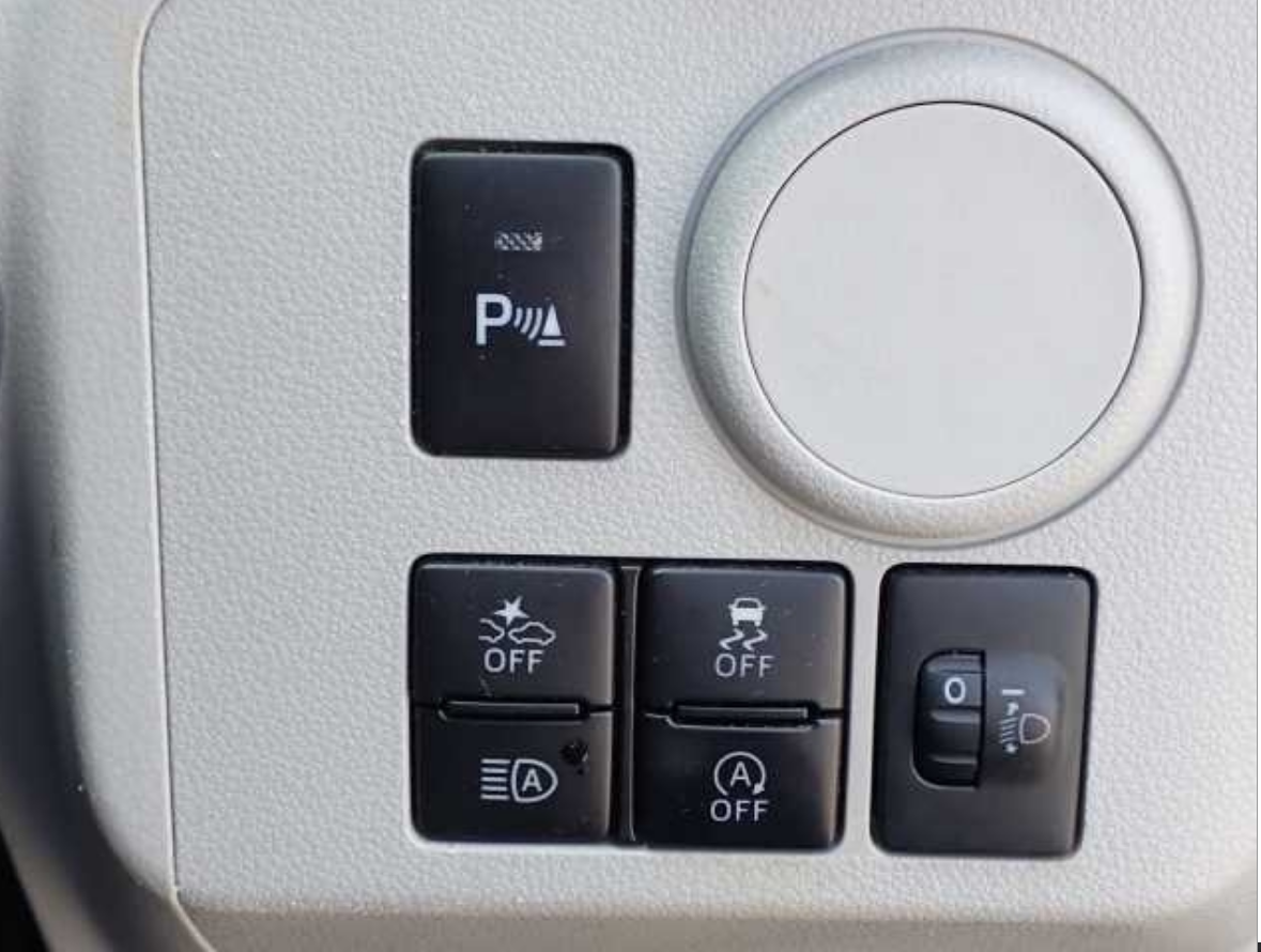 
Daihatsu Mira E S 0.7  2020 г. full									