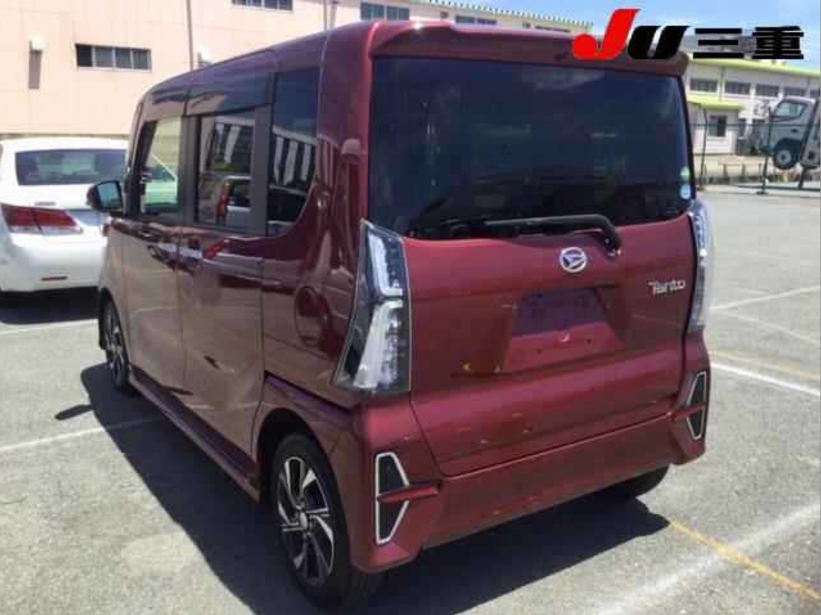 
Daihatsu Tanto 0.7 Custom x 2021г. full									