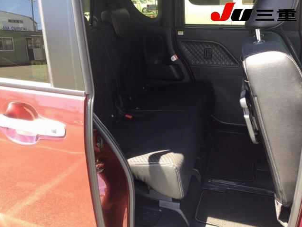 
Daihatsu Tanto 0.7 Custom x 2021г. full									