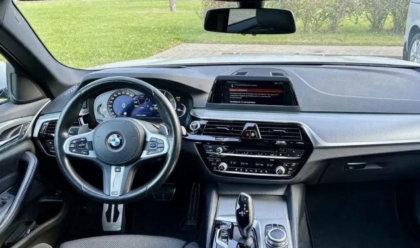 BMW 520i G30/G31 2021г 34500км