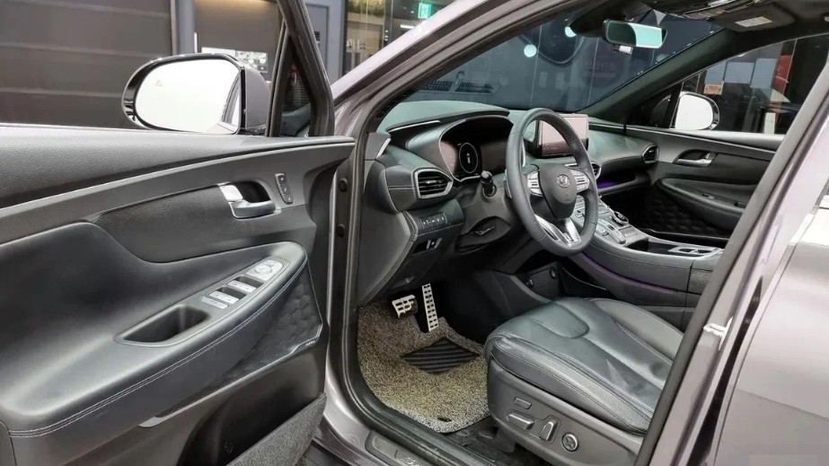 Hyundai Santa Fe 2021 2.2 дизель 56800км