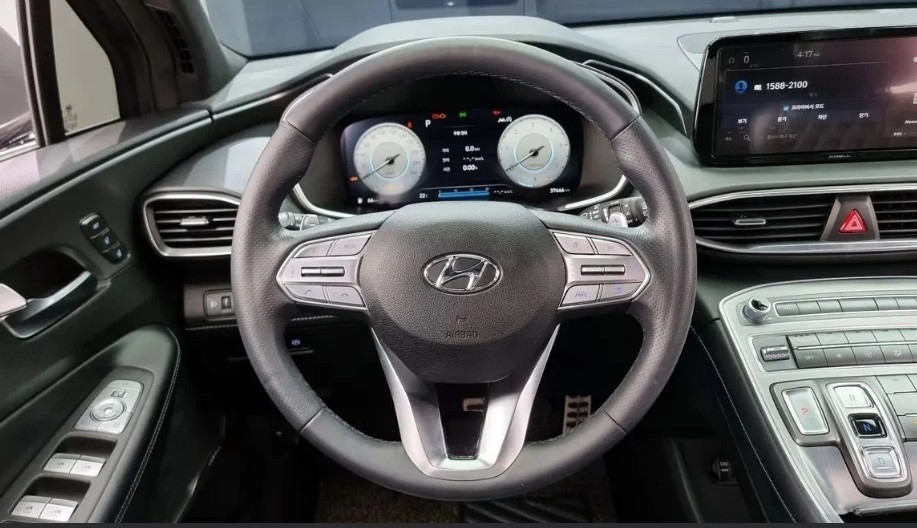 Hyundai Santa Fe 2021 2.2 дизель 56800км