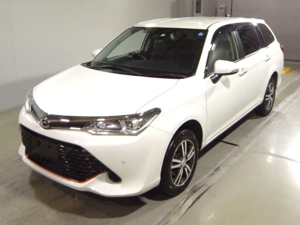 TOYOTA COROLLA FIELDER 1.5G Plus  4WD 2016 г.