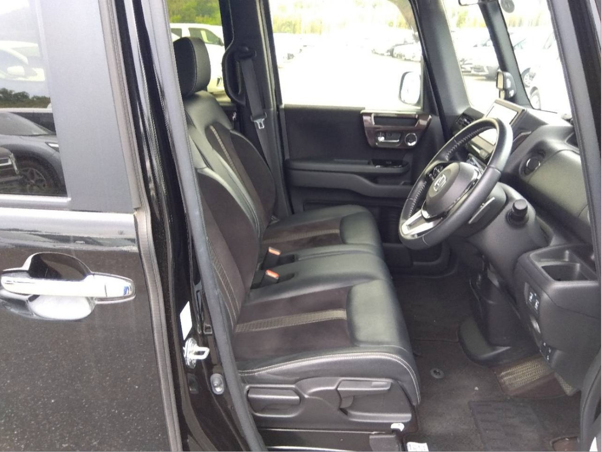 
Honda N box Custom 0.7 L Turbo 4 WD 2020 г. full									