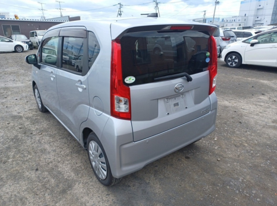 
Daihatsu Move 0.7 L  4 wd 2020 г. full									
