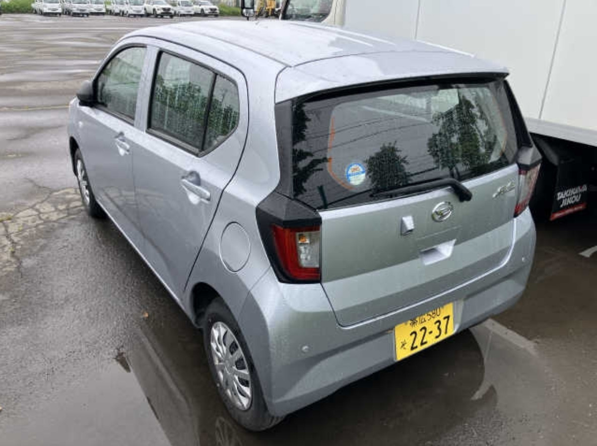 Daihatsu Mira E S 0.7 4 wd L SAIII 2022г.