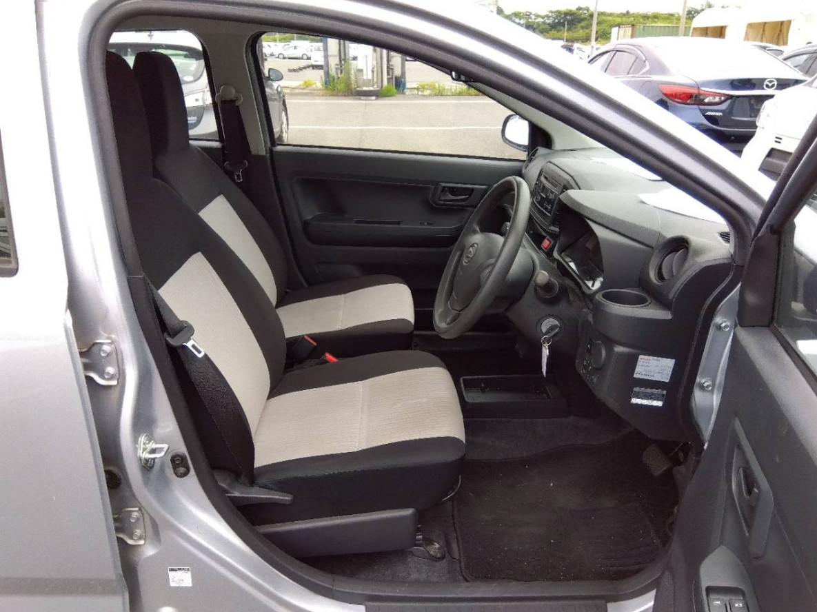 
Daihatsi Mira E S 0.7 L SA III 2020 г. full									