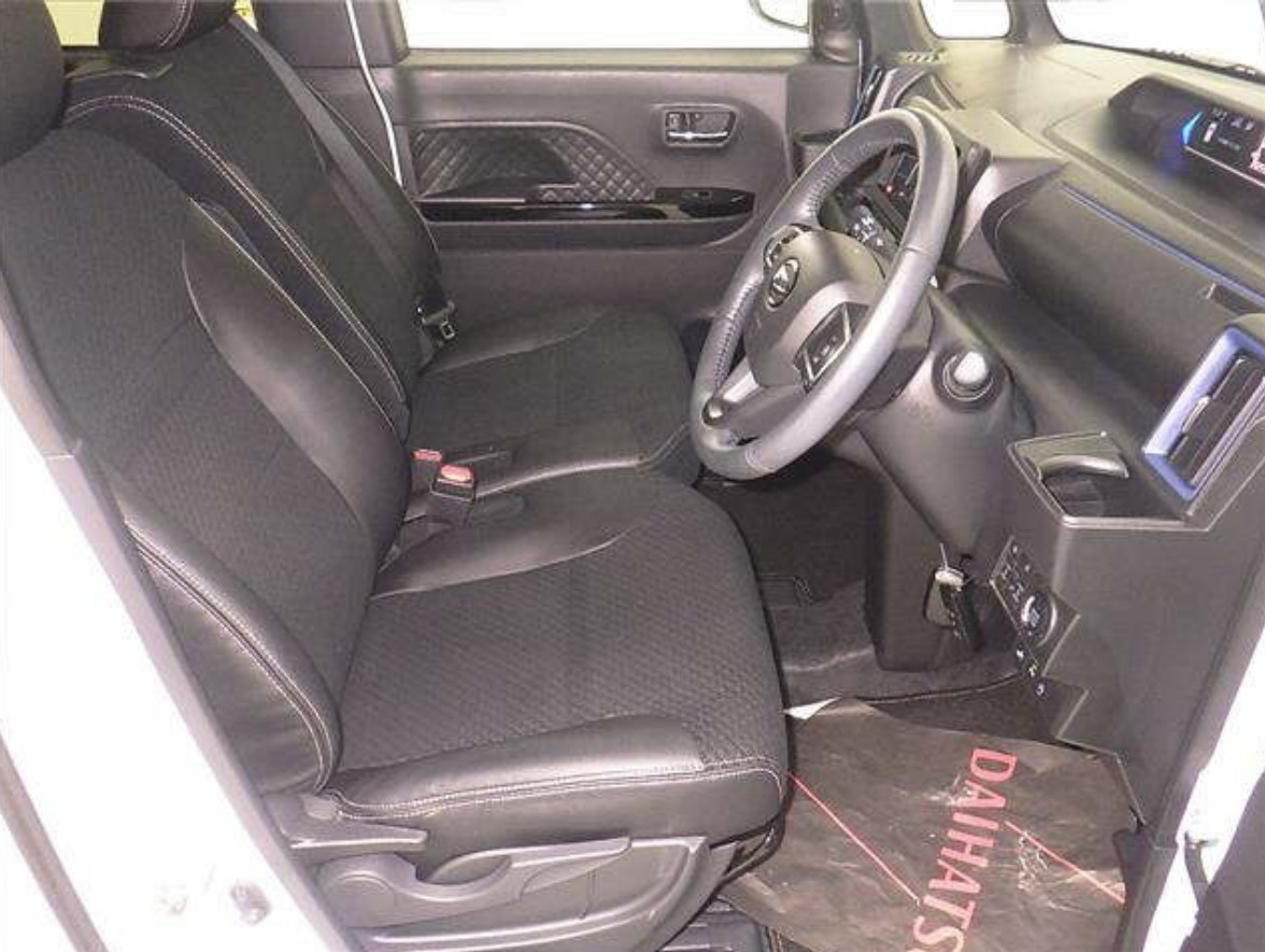 Daihatsu Tanto 0.7 custom RS Style 2022 г.
