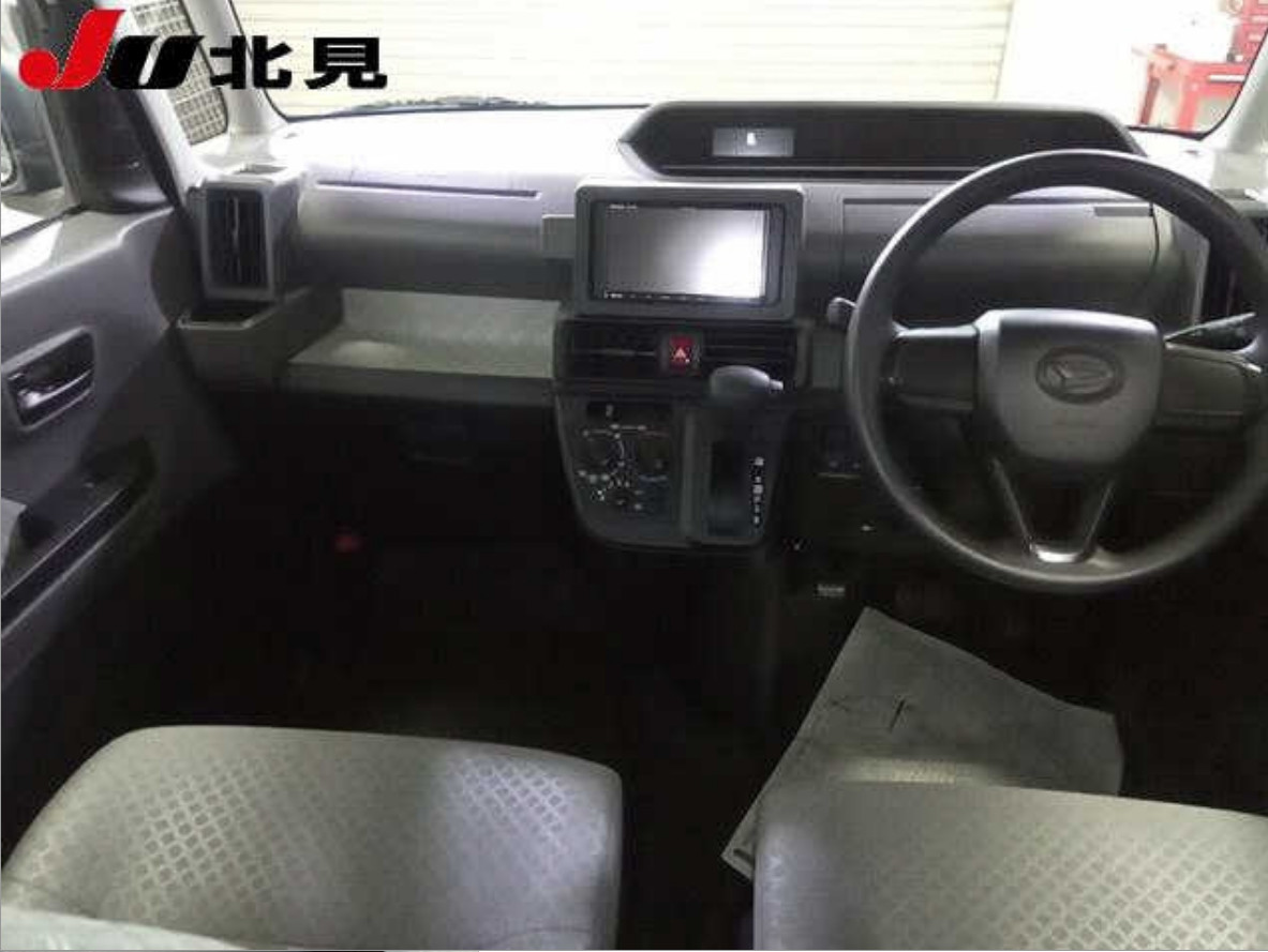Daihatsu Tanto 0.7 4 wd L 2020 г.