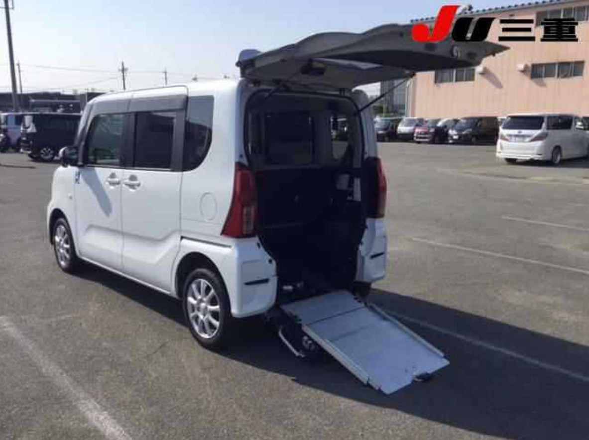Daihatsu Tanto 0.7 L SAR 2020г.