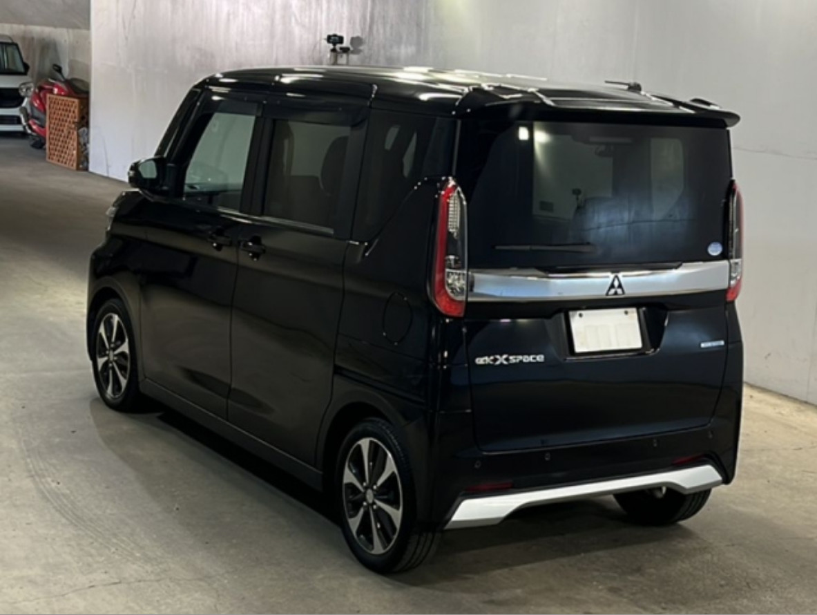 Mitsubishi Ek X Space 0.7 G plus Edition 2021г.