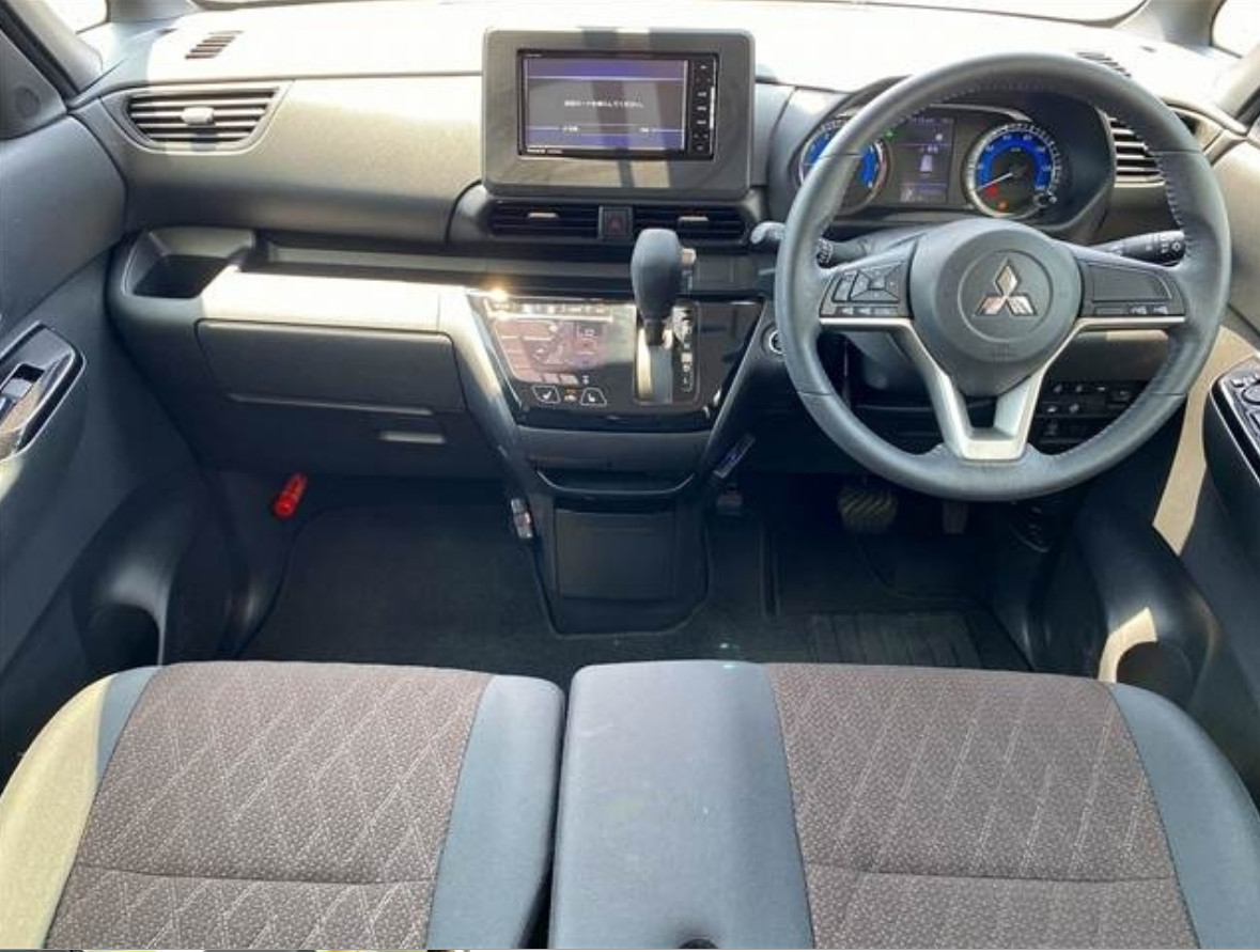 
Mitsubishi Ek X 0.7 G plus Edition 2021г. full									