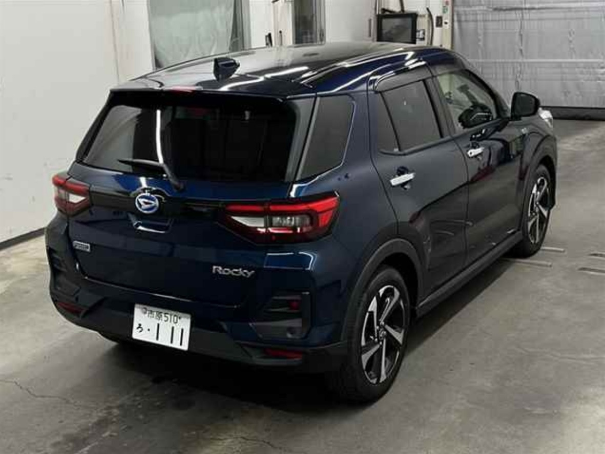 
Daihatsu Rocky 1.2 Premium G_HEV 2022г. full									