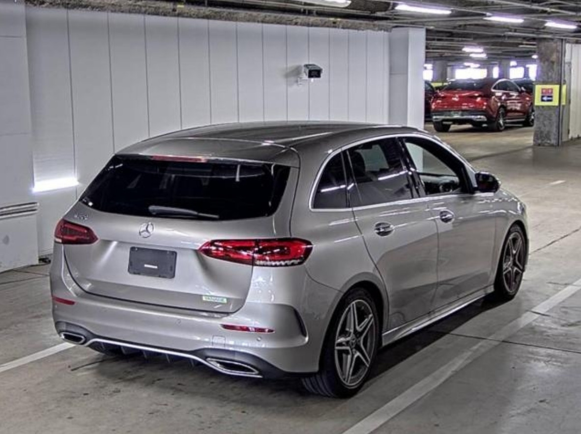 Mercedes Benz B class AMG Line 1.3  2020 г.