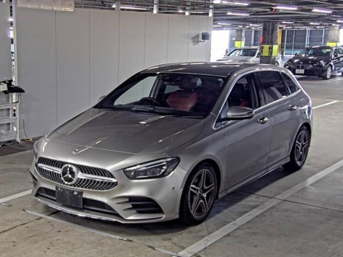 Mercedes Benz B class AMG Line 1.3  2020 г.