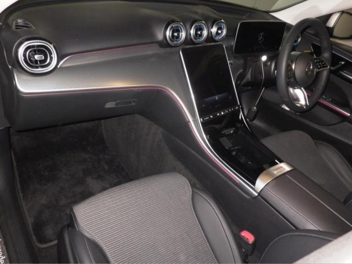 Mercedes  Benz C200 Avantgarde 1.5 2022 г.