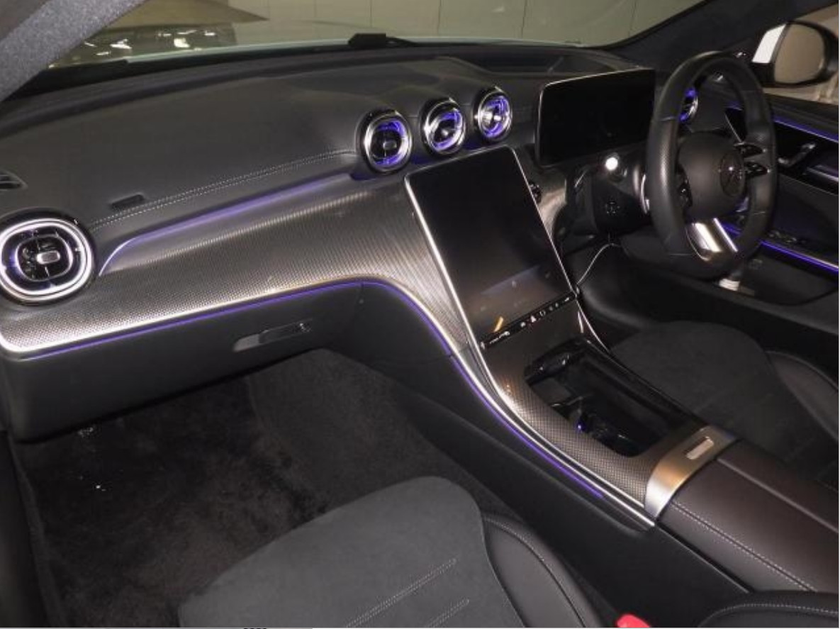 
Mercedes Benz  C 200 AMG 1.5 2022 full									