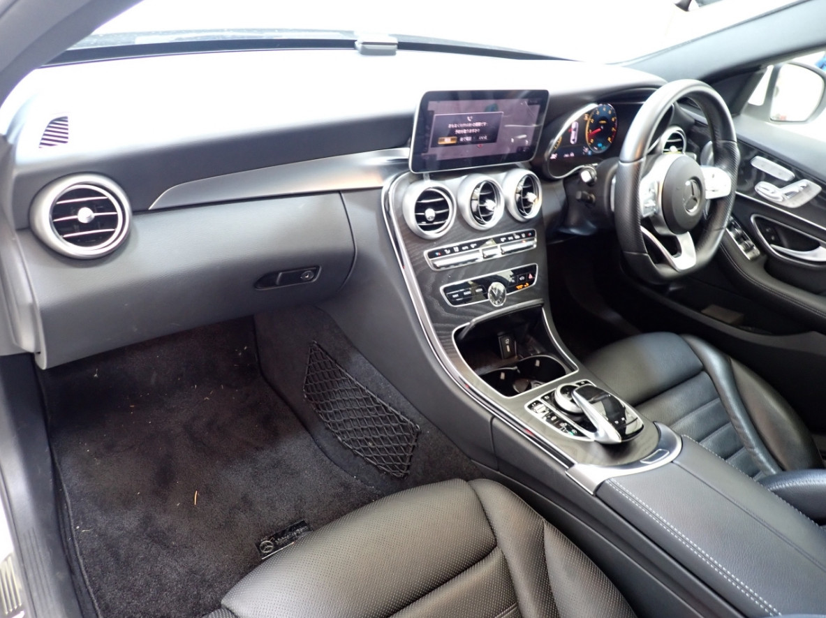 
Mercedes Benz C 200 1.5  2020 г. full									