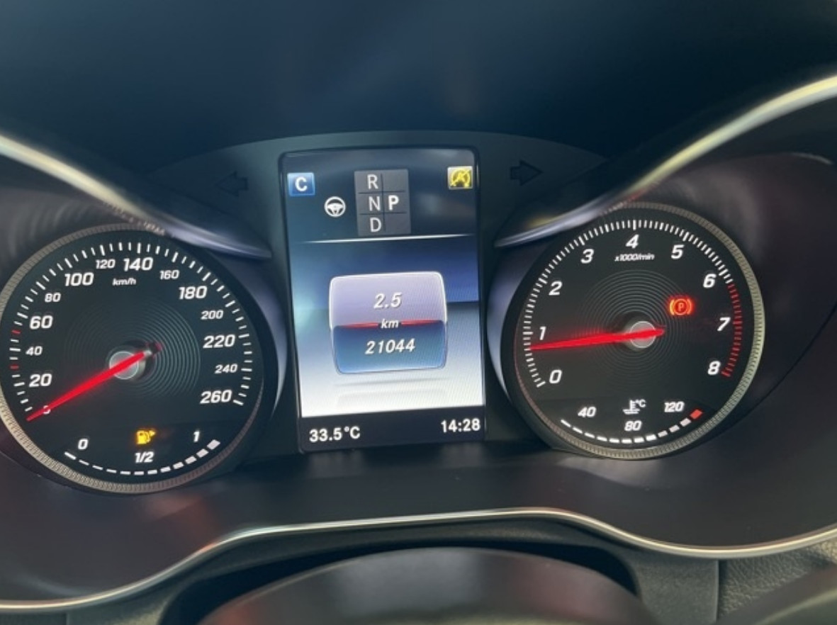 
Mercedes Benz c 180 cabriolet sports 1.6 2017 г. full									