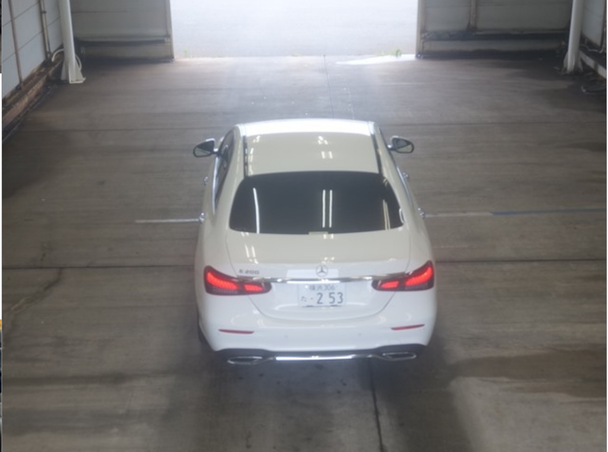 Mercedes Benz E class 200 AMG 1.5 2021 г.