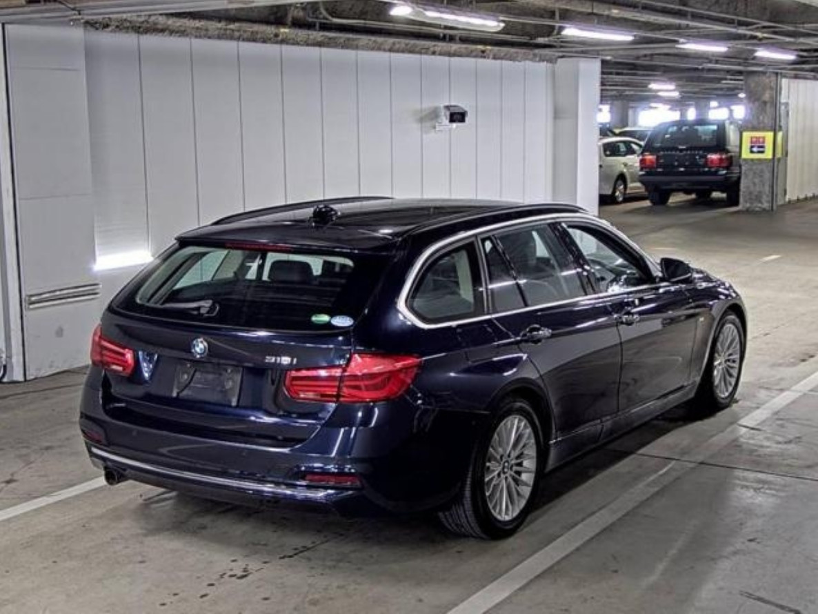 Bmw 318 i Touring  Luxury 1.5 2017 г.