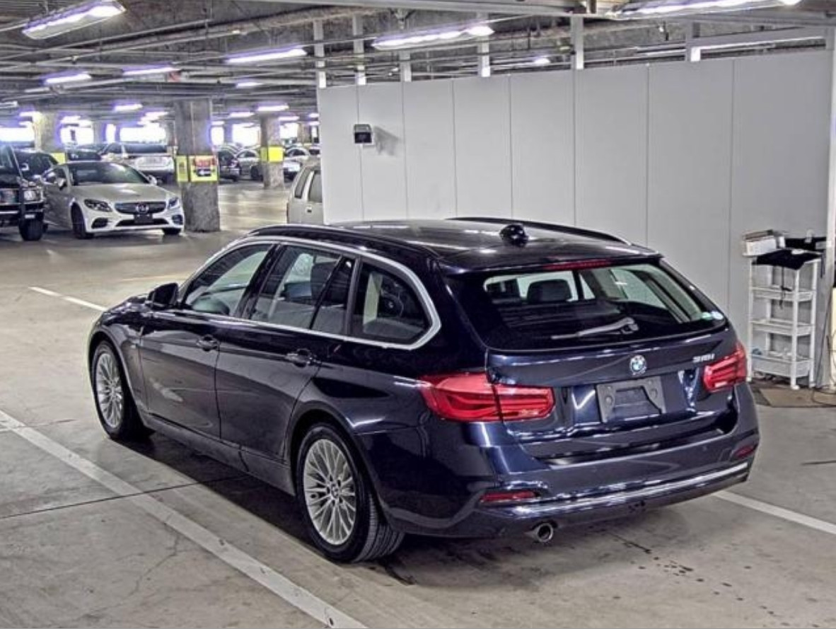 Bmw 318 i Touring  Luxury 1.5 2017 г.