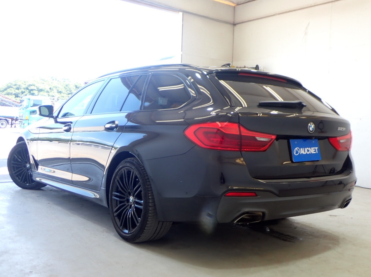 
Bmw 523i Touring Edition Mission Imp. 2.0 2018 г. full									