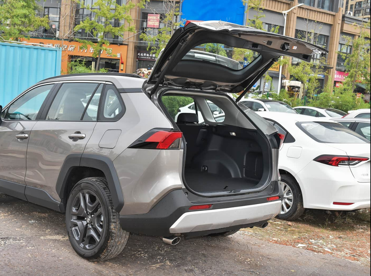 
Toyota Rav4  2.0 CVT 2 wd Adventure Flagship Edition full									
