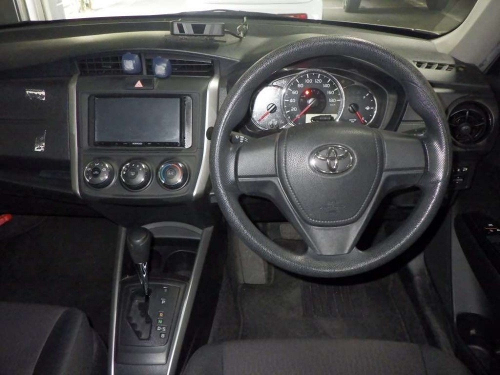 TOYOTA COROLLA FIELDER 1.5X 4WD 2016 г.