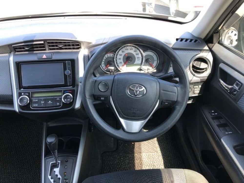
TOYOTA COROLLA FIELDER 1.5G 2012 г. full									