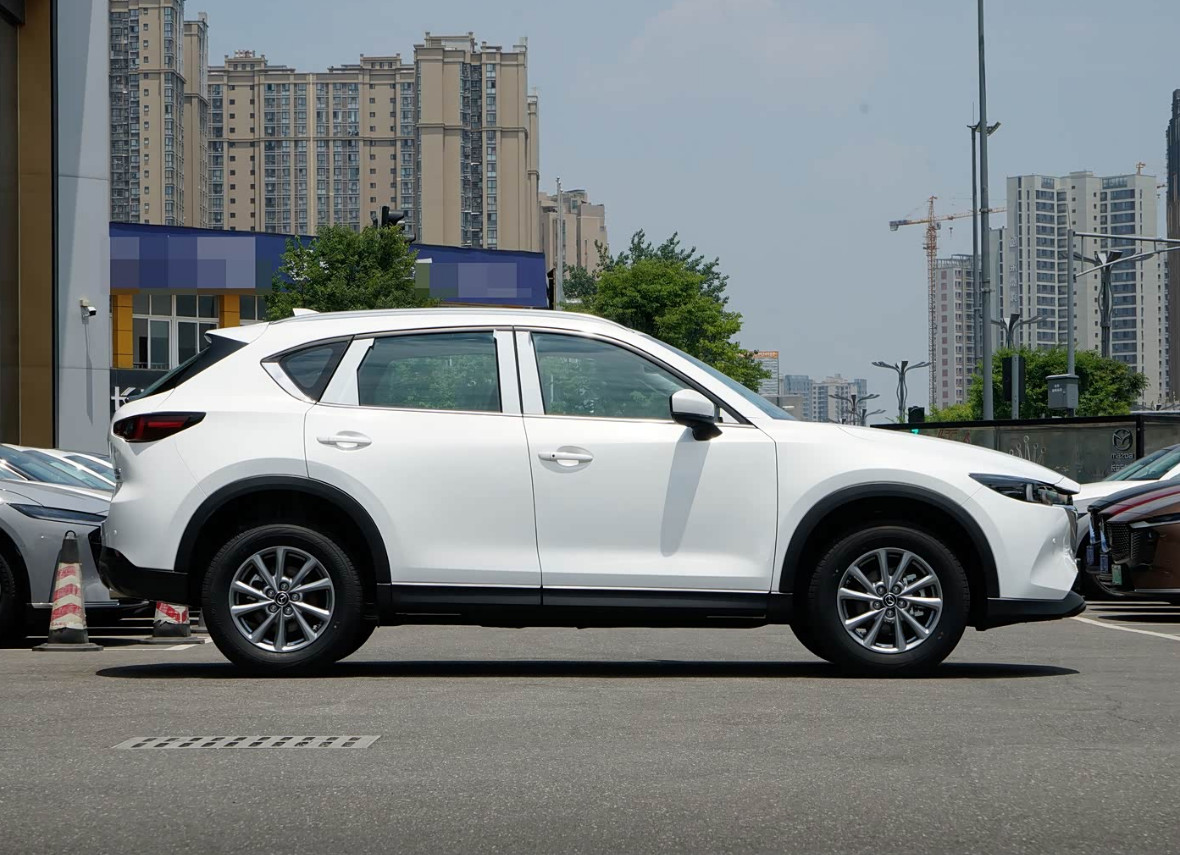 Mazda CX-5 Automatic 2.0 2 wd 2025г.