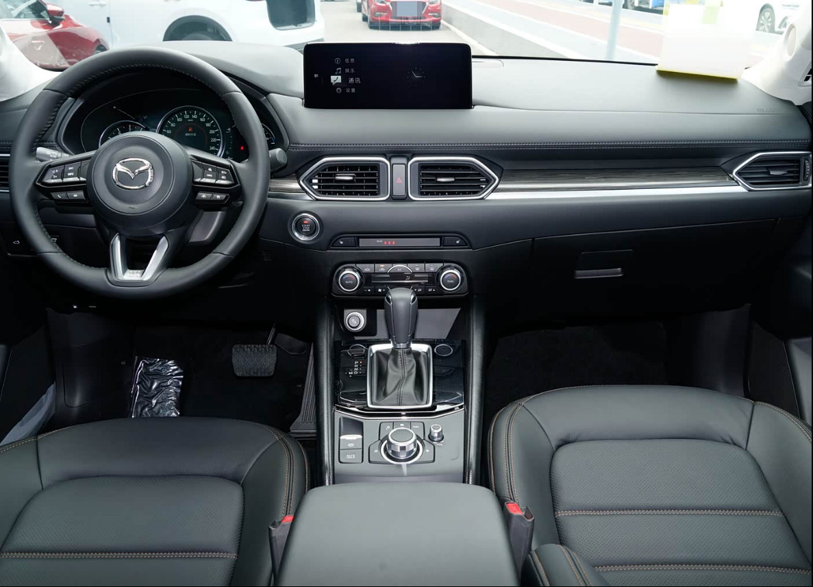 
Mazda CX-5 Automatic 2.0 2 wd 2025г. full									